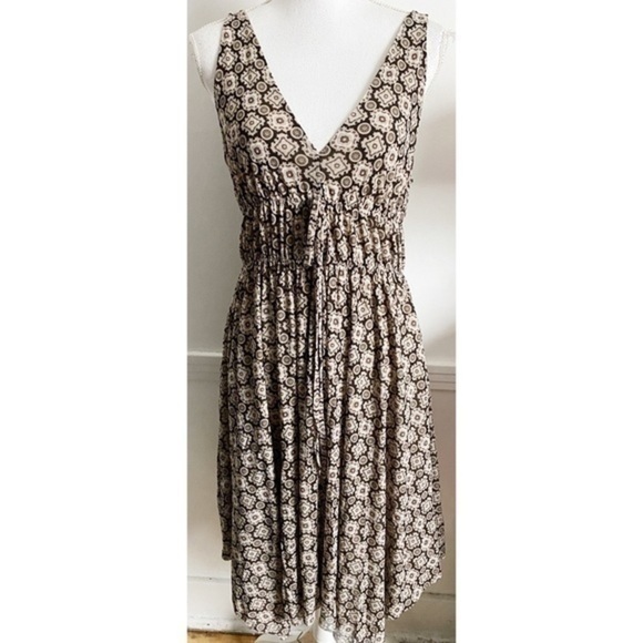 Michael Kors • Tan Cream V Neck Midi Dress - Picture 1 of 7